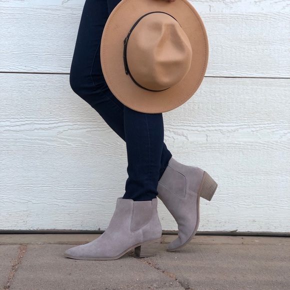 Suede booties! Sz 8.5 - Picture 2 of 3